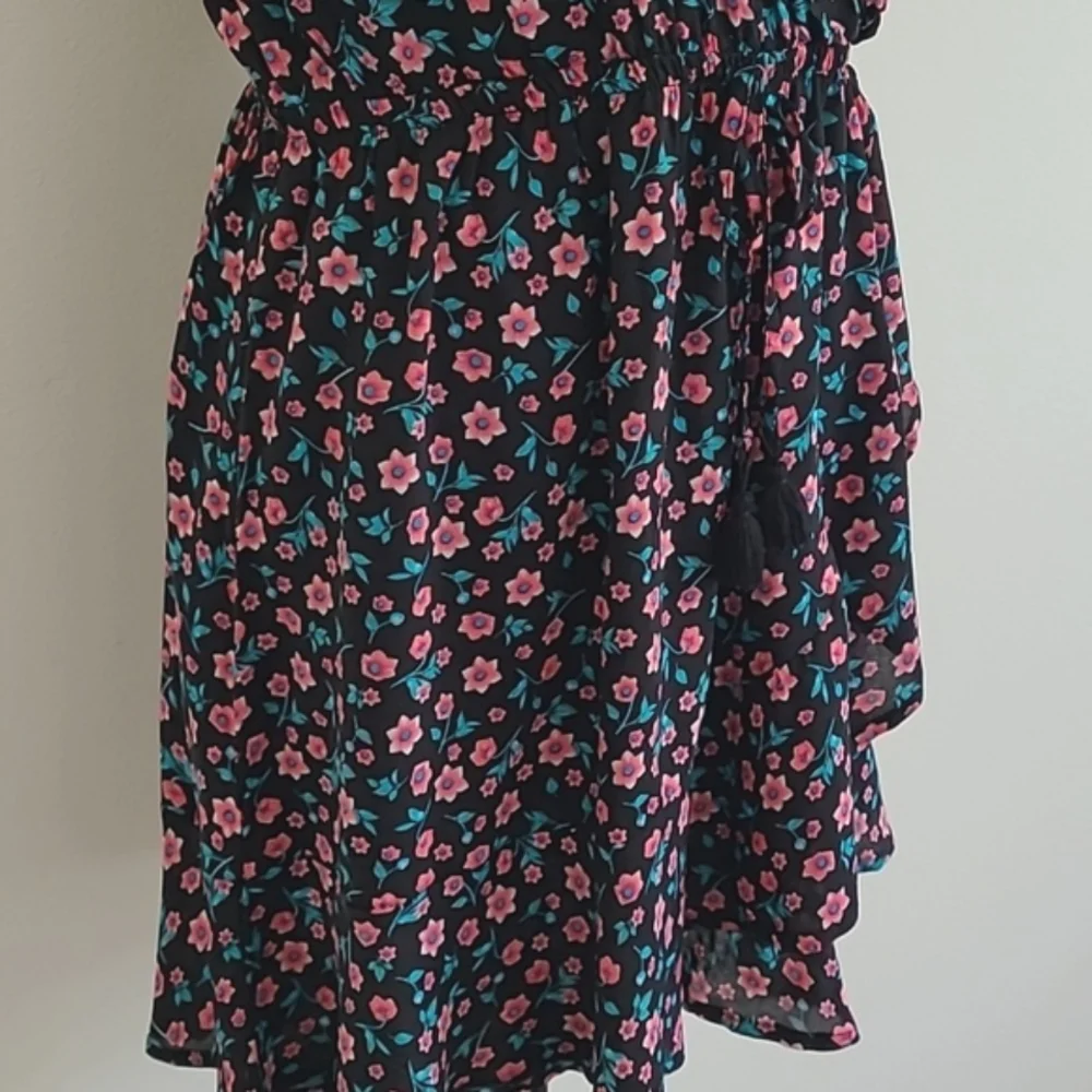 Summer Floral Mini Dress - Picture 4 of 11